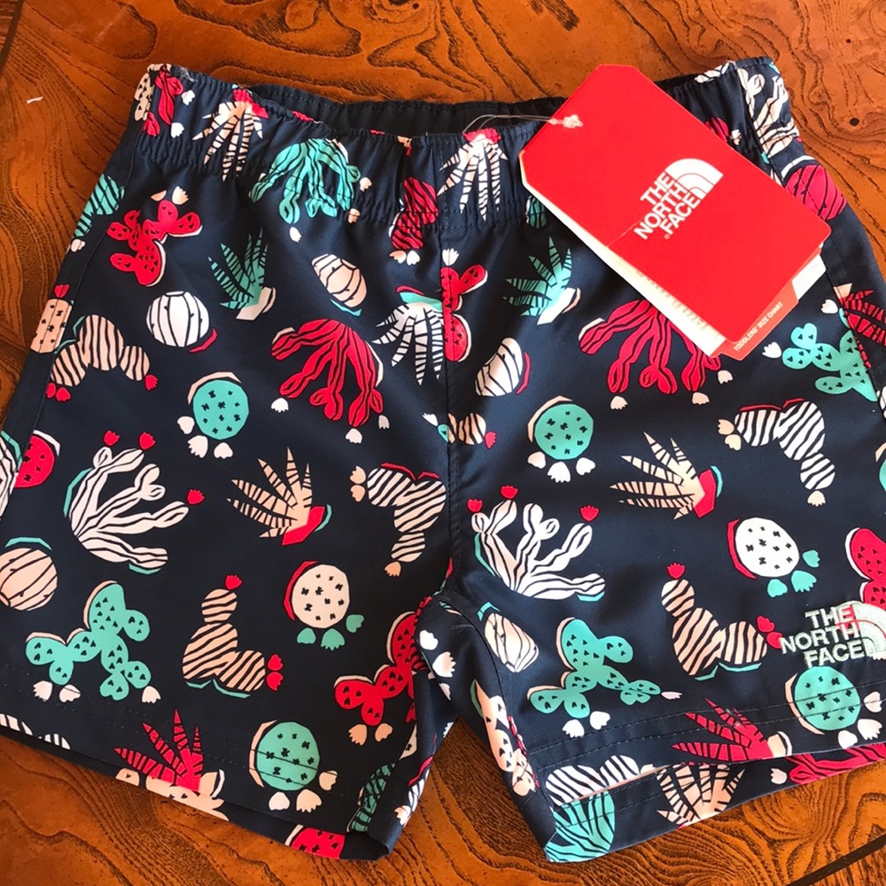 North Face Toddler Hike/Water Short Lifestyle NWT